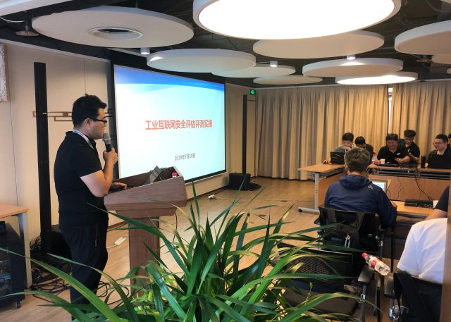 0227_205324_838.jpg 201-3.jpg